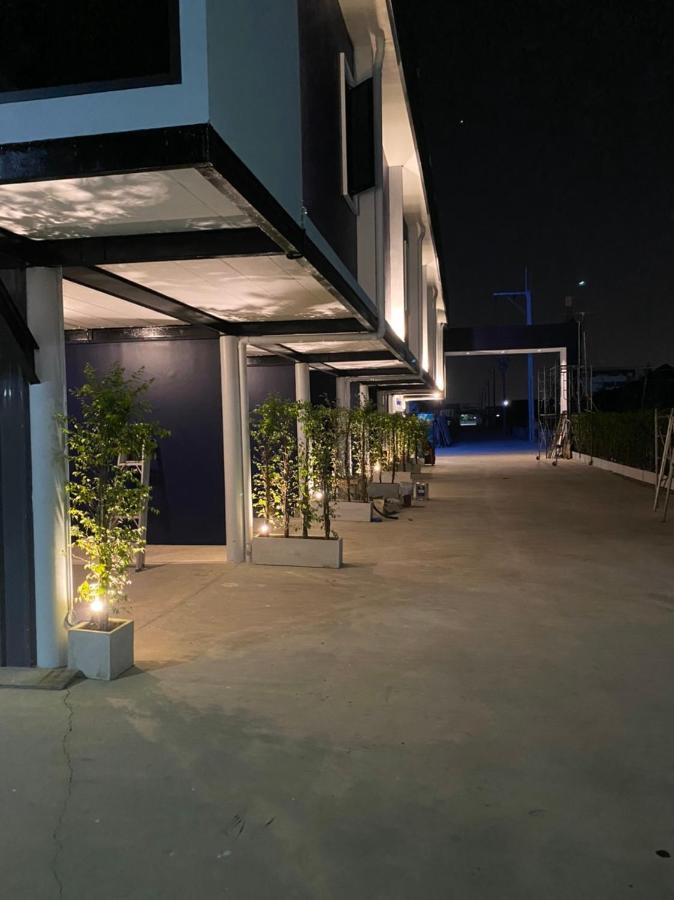 Skyline Resort Ban Khlong Lat Bua Khao Ngoại thất bức ảnh