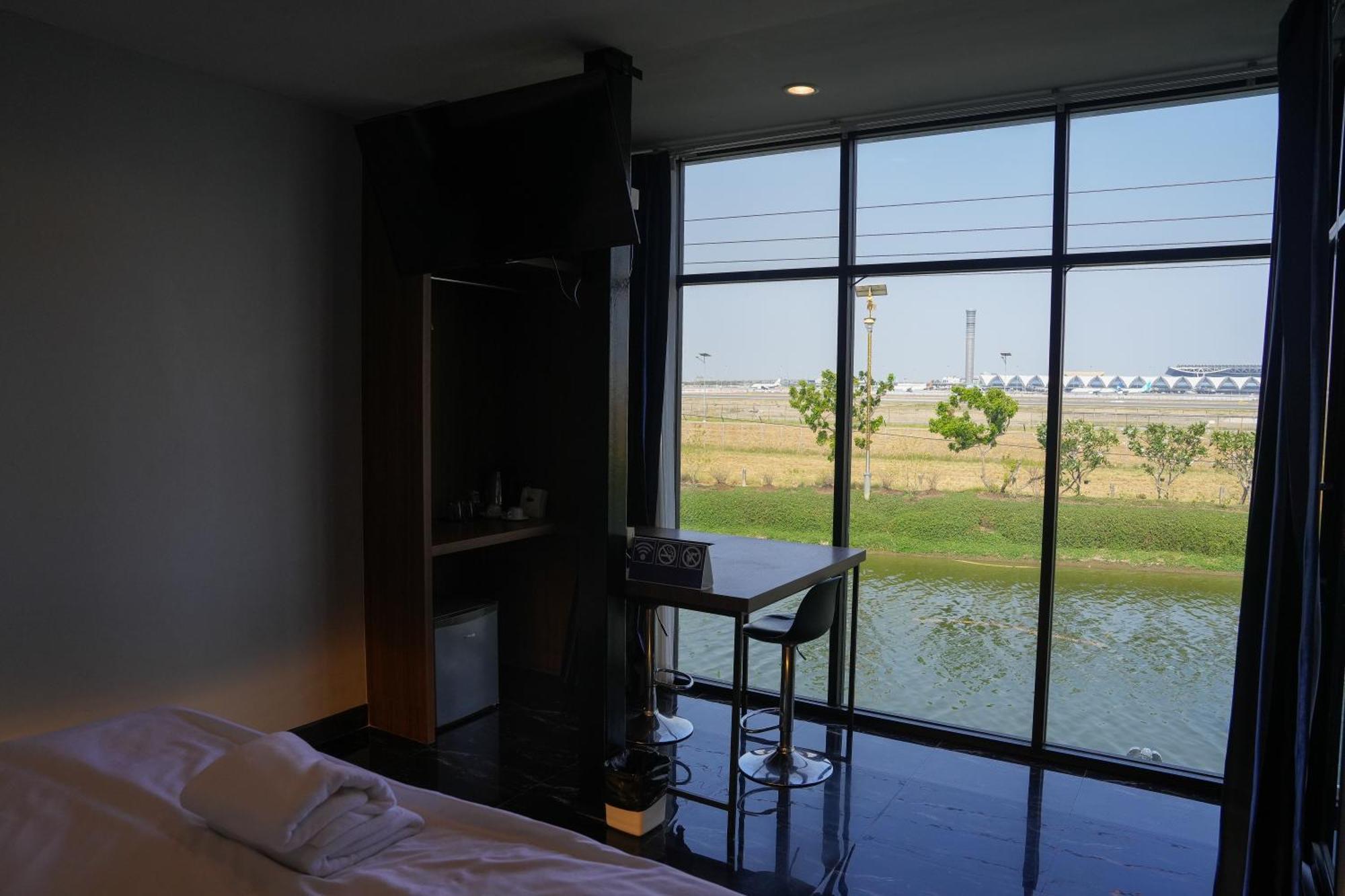 Skyline Resort Ban Khlong Lat Bua Khao Ngoại thất bức ảnh